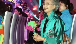 带91岁的老妈妈直播,展现夕阳无限好
